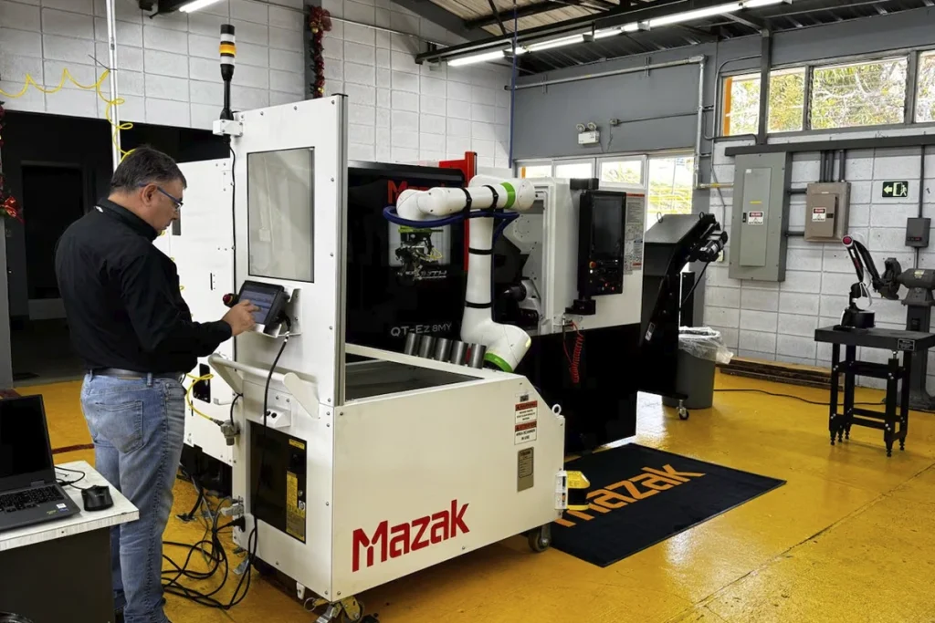 Los robots ya son operarios comunes en las fábricas de Costa Rica