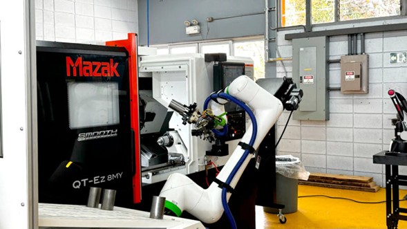 Tecnológico innova con robot único en el continente