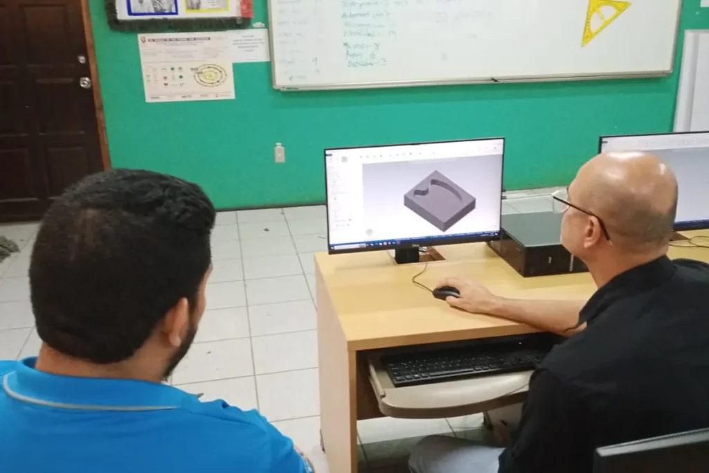 Mantenimiento CNC e instalación de Mastercam (4)